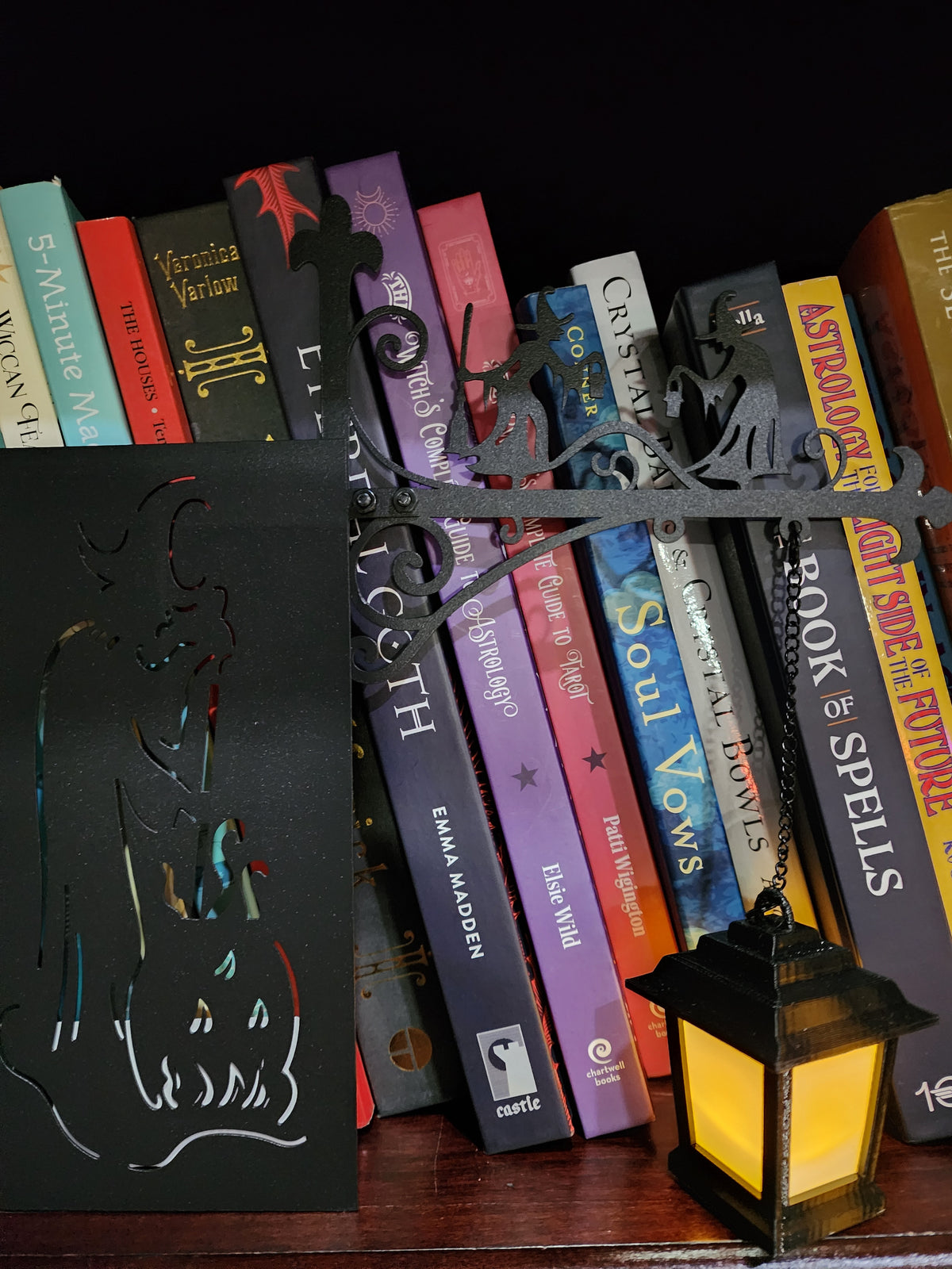 Witch Lantern Bookend – Battery-Operated Gothic Shelf Light