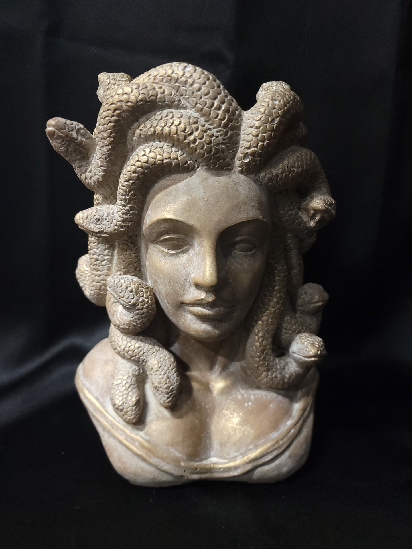 Medusa Bust XL Candle