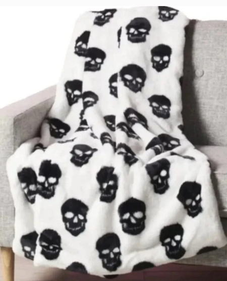 Ultra soft plush skull blanket
