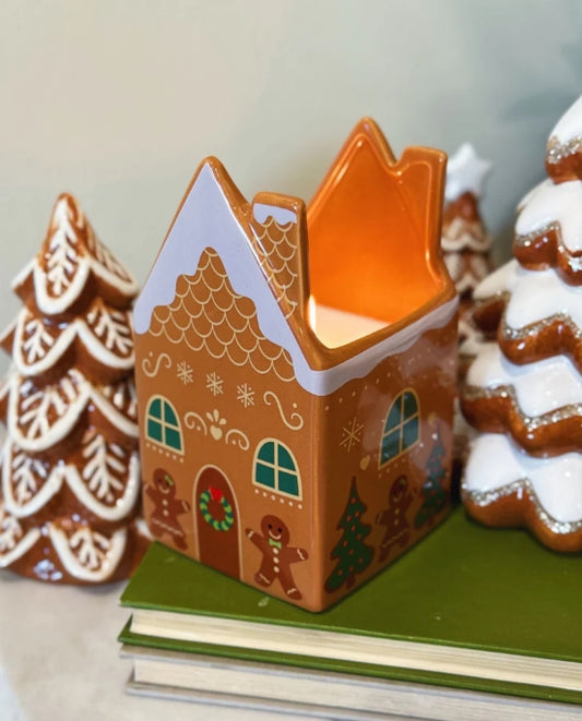 Christmas Morning Gingerbread House Icon Ceramic Candle