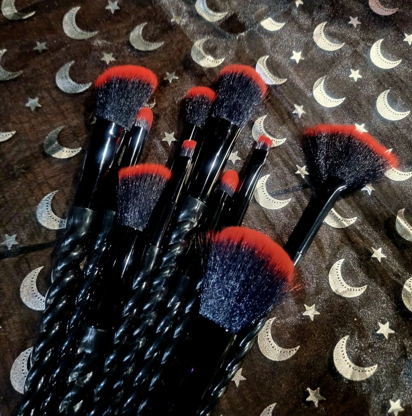 Coffin Shaped Brush Holder With Spider Web Black With Brushes Beauty - Gothic & Alternative Gift - Haunted