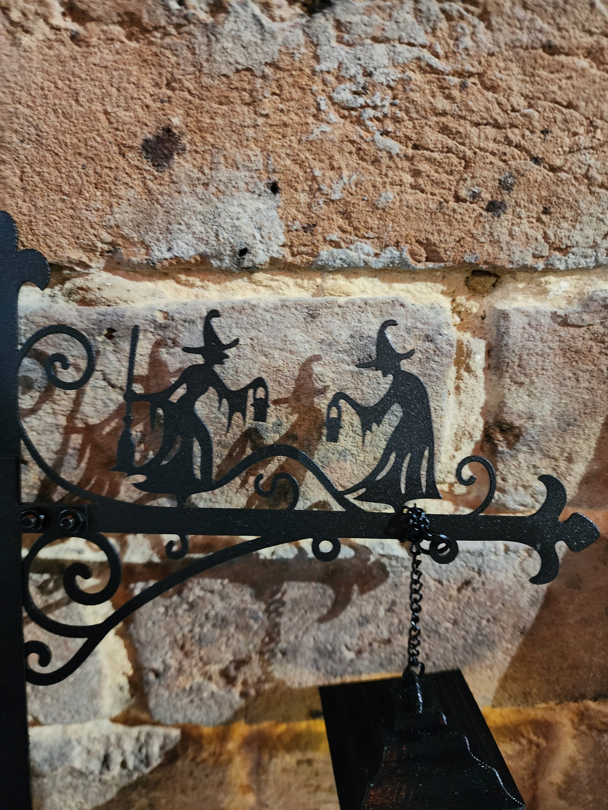 Witch Lantern Bookend – Battery-Operated Gothic Shelf Light