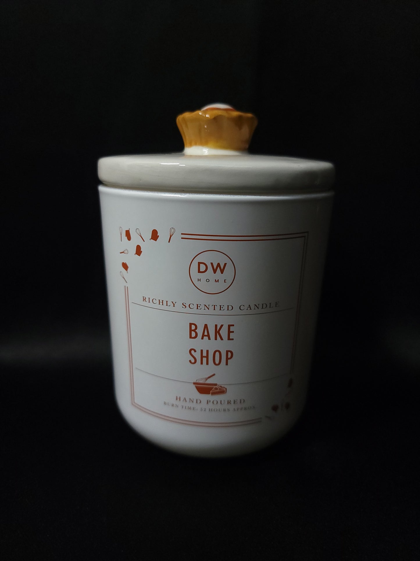 Bake Shop cozy Knob Ceramic Candle