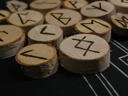 Natural wood slice Rune set