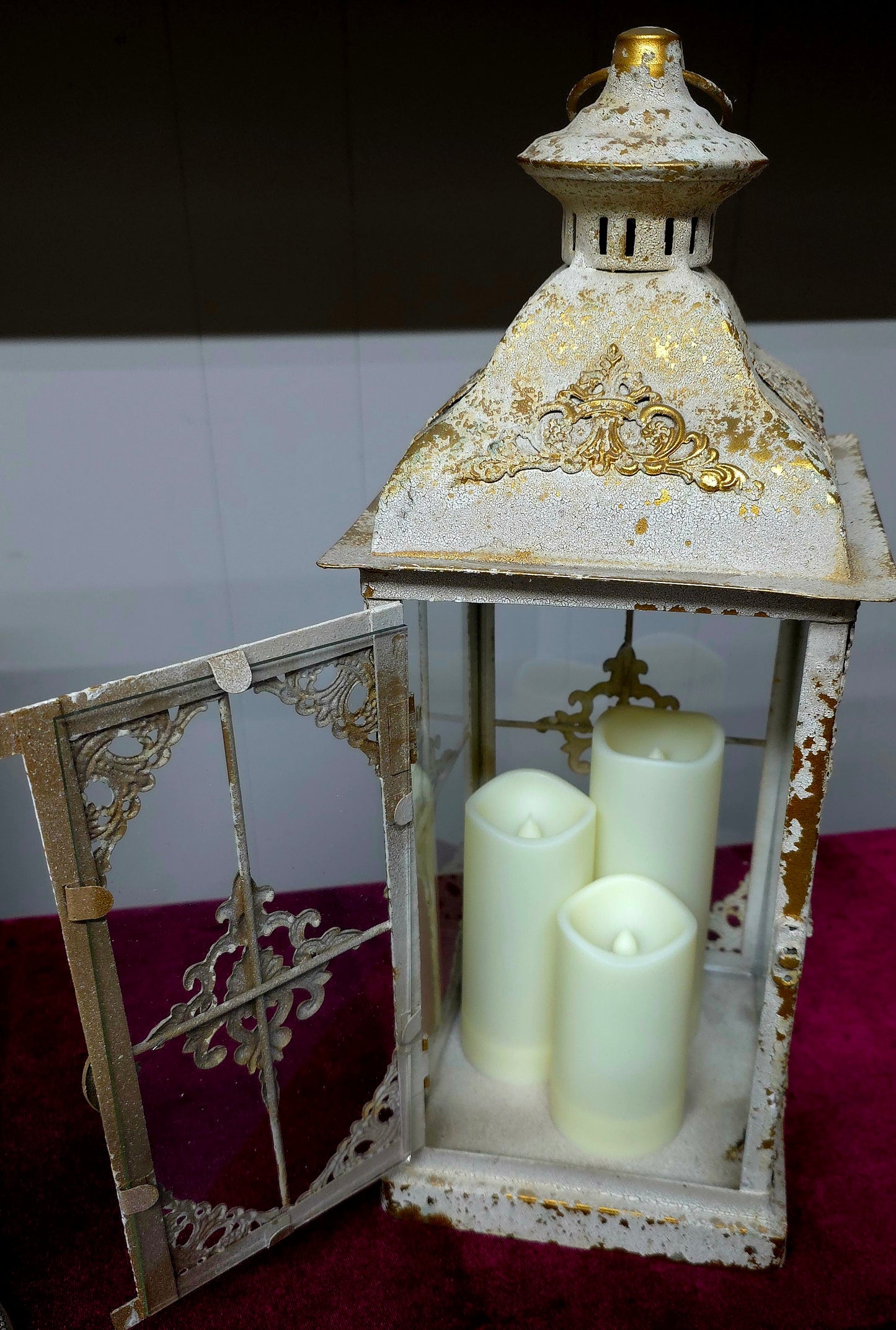 White and Gold Antique Large Lantern