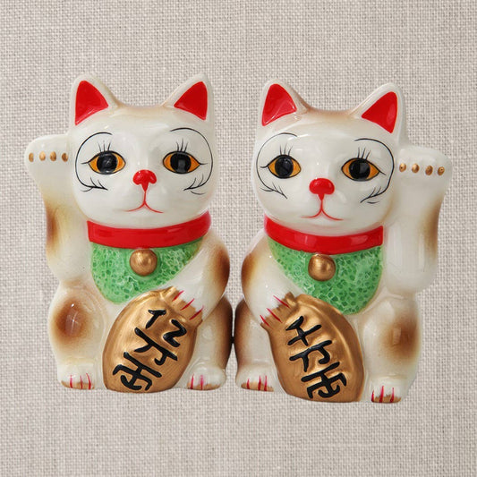 Maneki Neko Lucky Cat Salt and Pepper Shaker Set