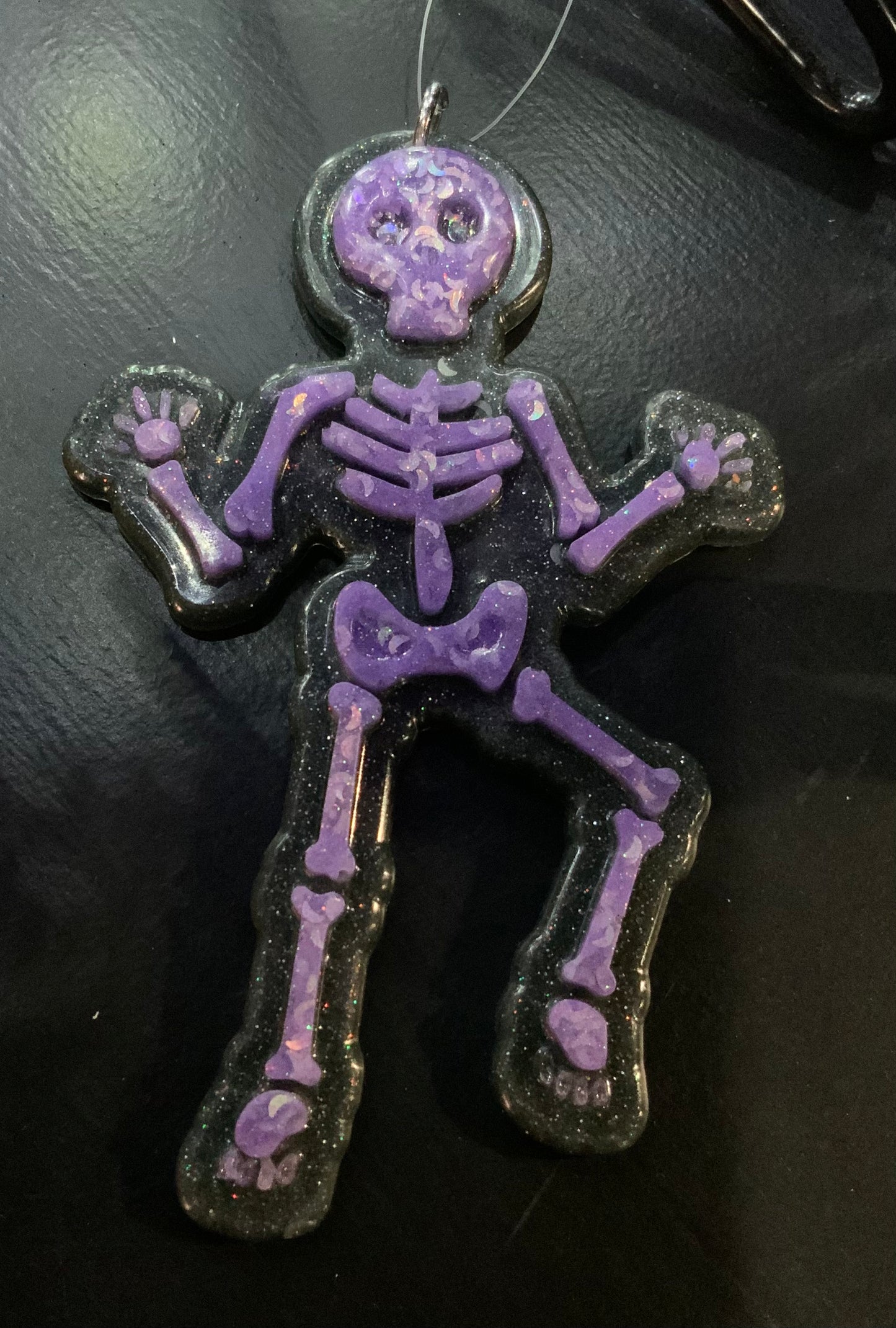 Glitter Skeleton ornament B/P