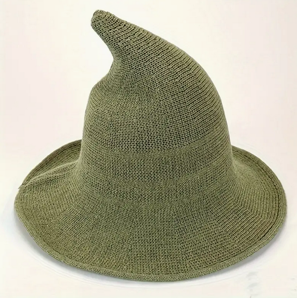 Modern Essentials Witch hat with small point