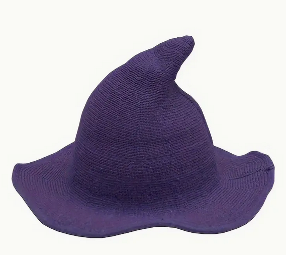 Modern Essentials Witch hat with small point
