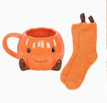 Cute Smiling Pumpkin Mug and Socks Set