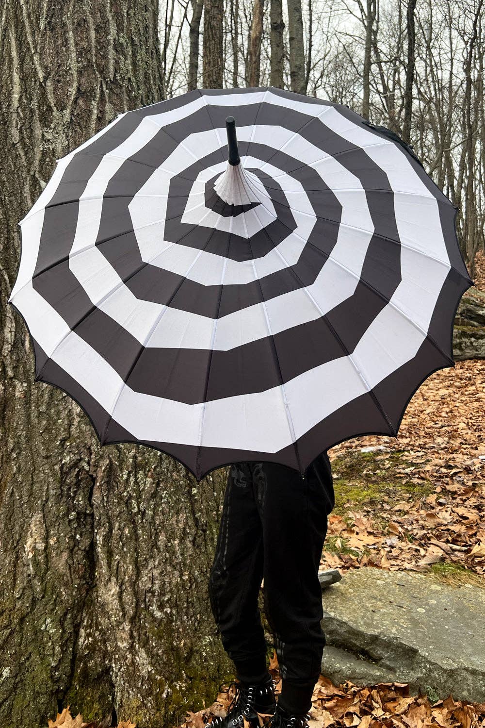 Batwing Pagoda Umbrella [SPOOKY SPIRAL] Accessories - Gothic & Alternative Gift - Haunted