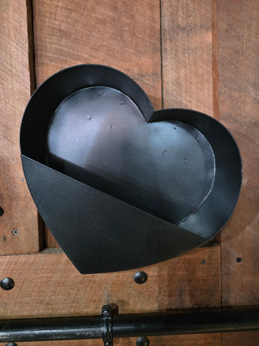 Black heart shaped wall hanging planters (glow in the dark) - Gothic & Alternative Gift - Haunted