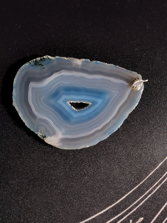 Blue agate hanging stone - Gothic & Alternative Gift - Haunted
