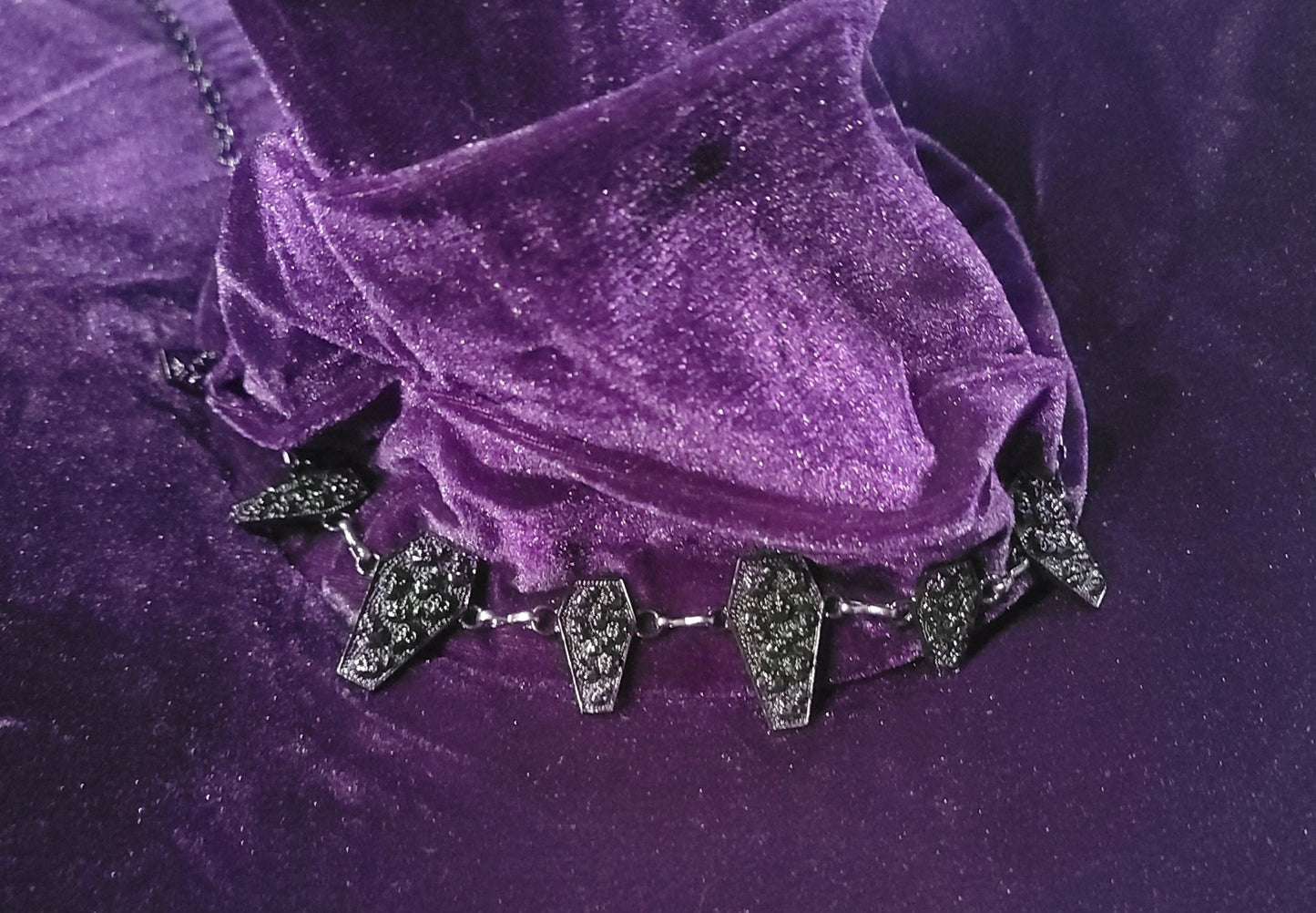 Coffin adjustable Hat chain - Gothic & Alternative Gift - Haunted