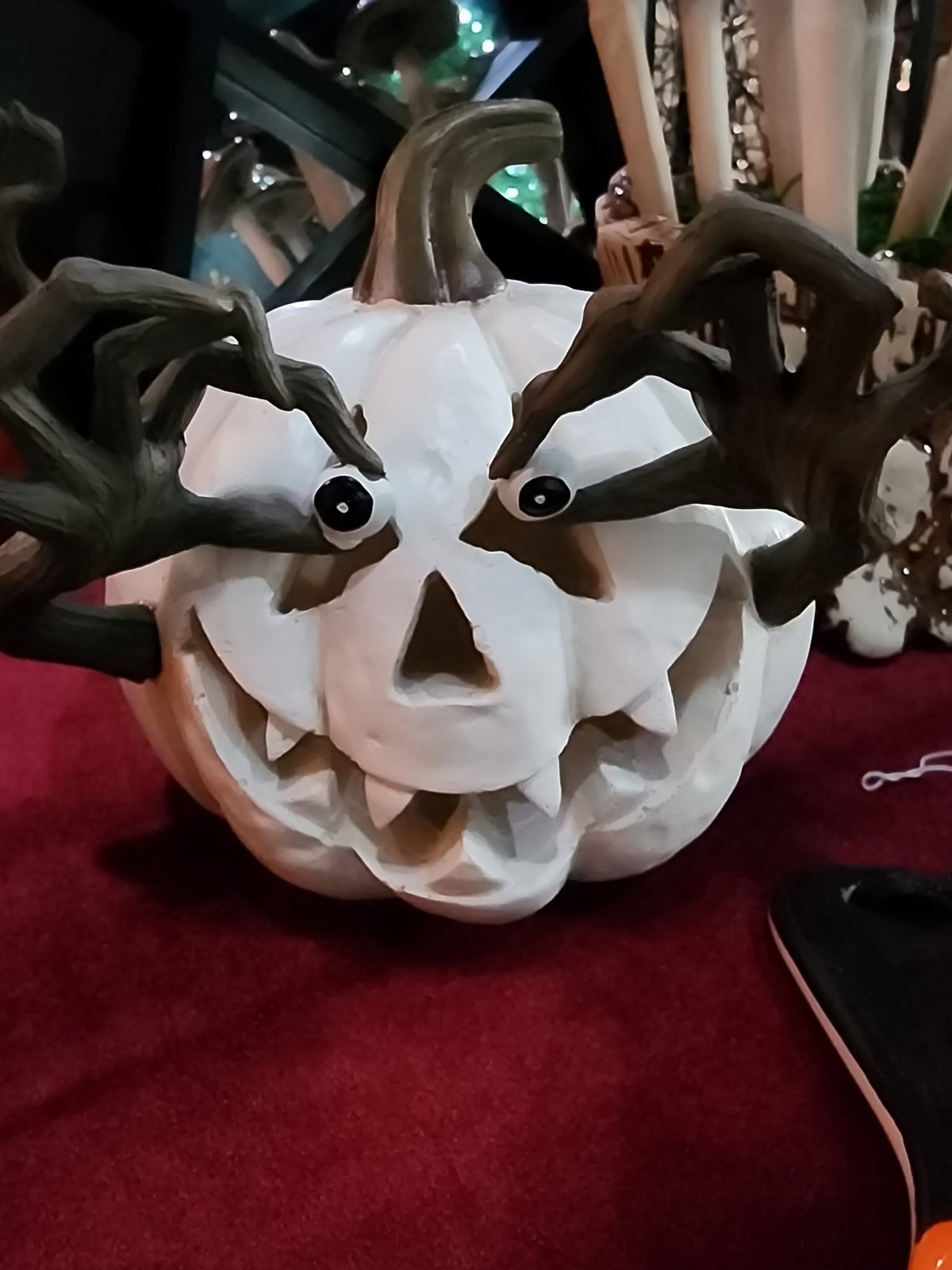 Crazy Eyes Light Up Jack-O-Lanterns Home Decor - Gothic & Alternative Gift - Haunted