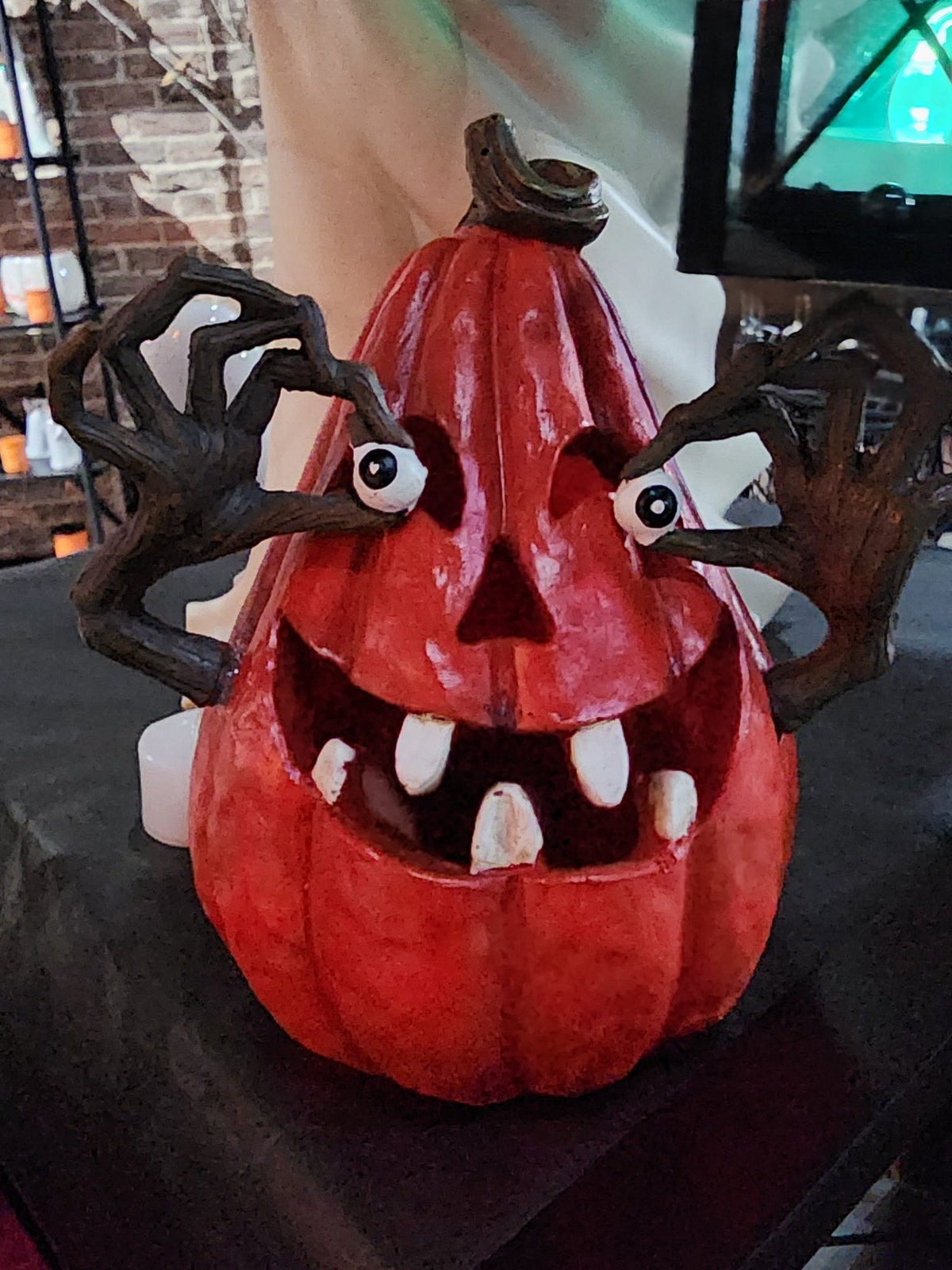 Crazy Eyes Light Up Jack-O-Lanterns Home Decor - Gothic & Alternative Gift - Haunted