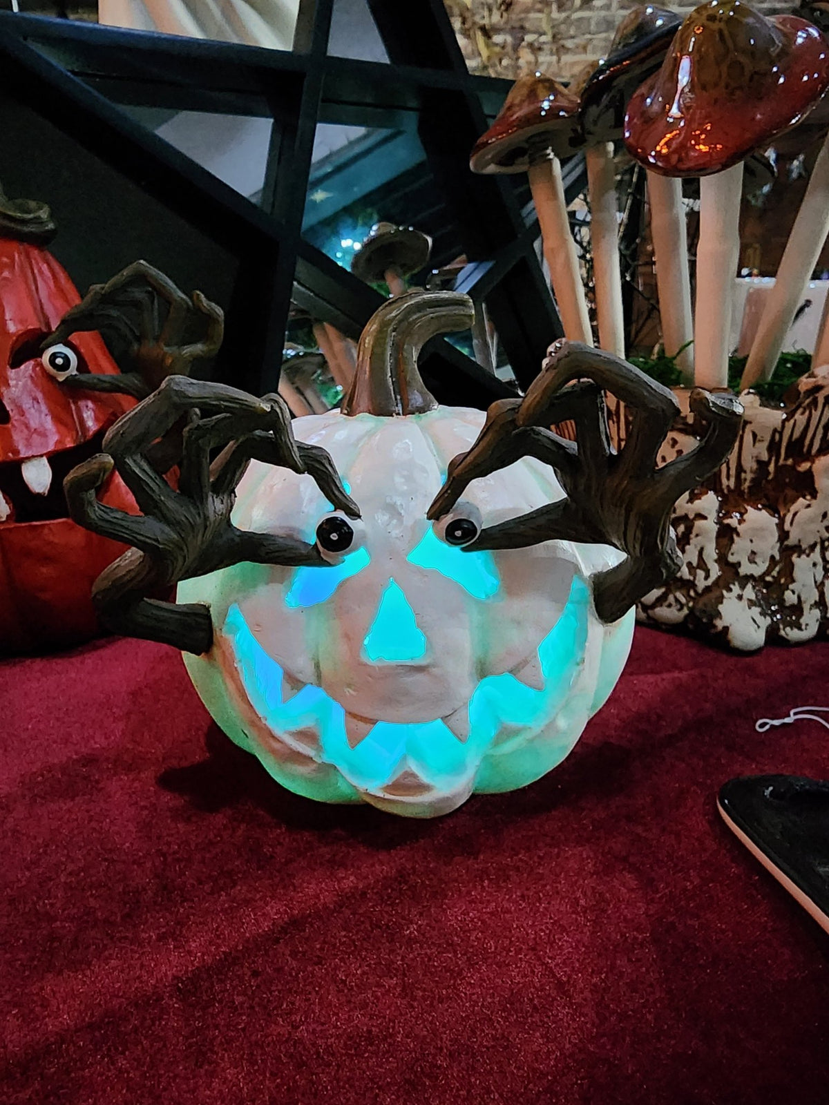 Crazy Eyes Light Up Jack-O-Lanterns Home Decor - Gothic & Alternative Gift - Haunted