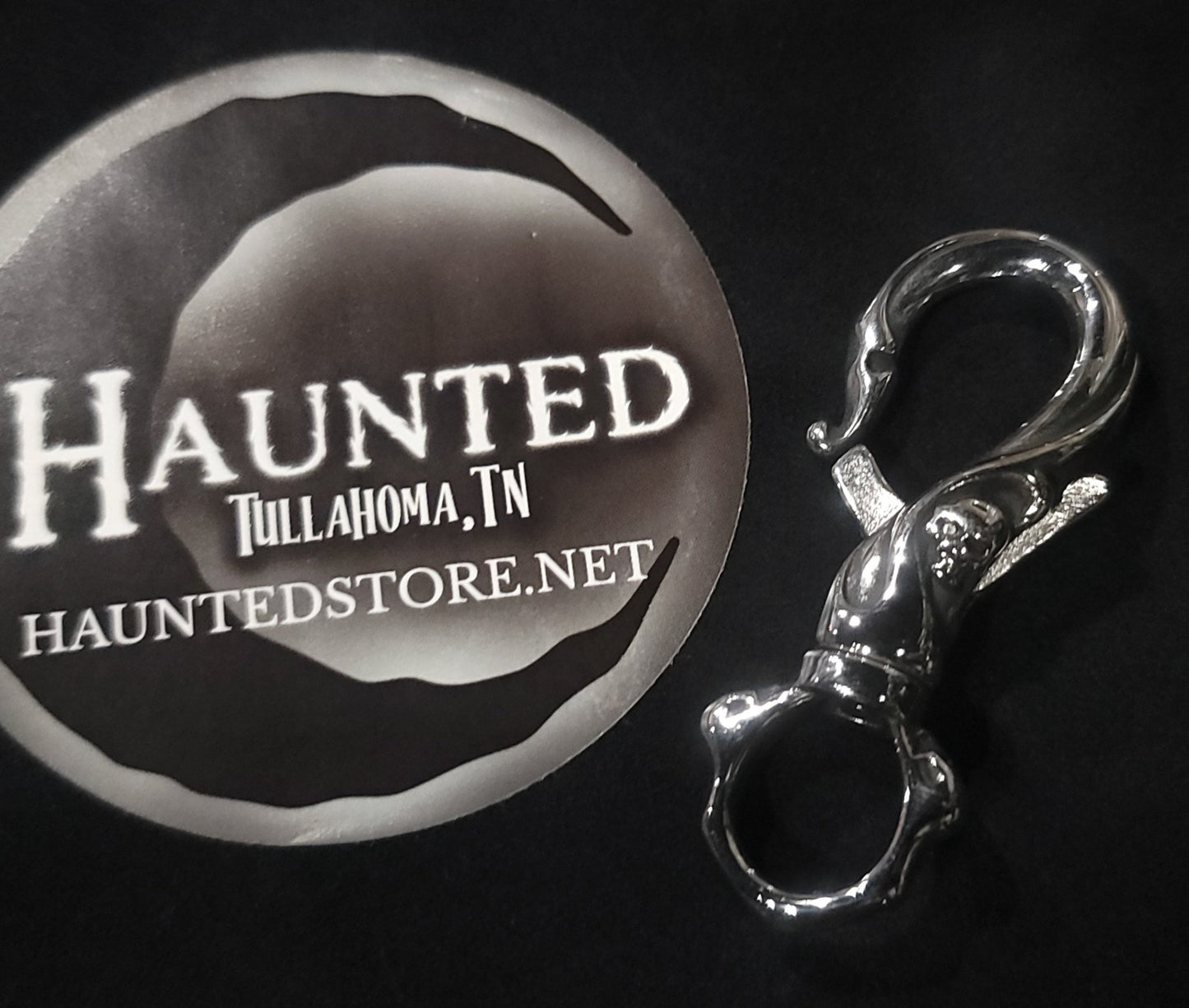 Dark and Gothic Skull Key Chain-Stainless Steel Jewelry - Gothic & Alternative Gift - Haunted