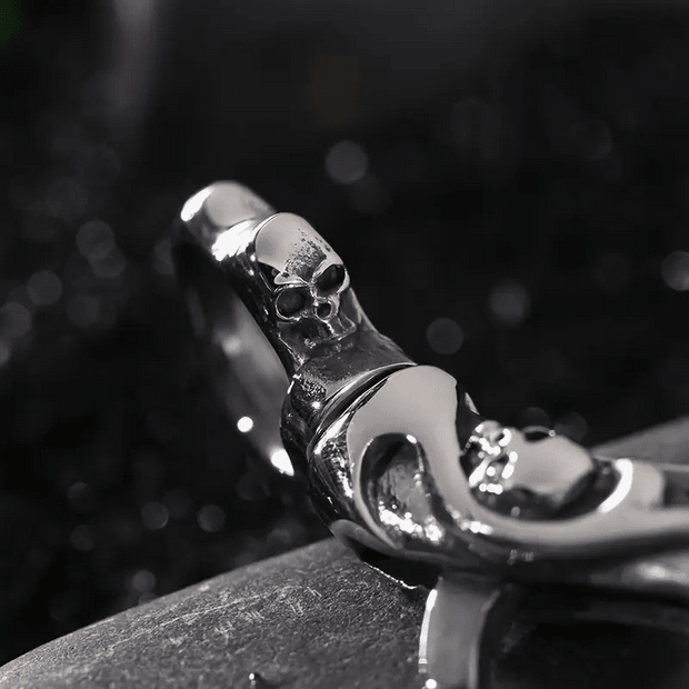 Dark and Gothic Skull Key Chain-Stainless Steel Jewelry - Gothic & Alternative Gift - Haunted