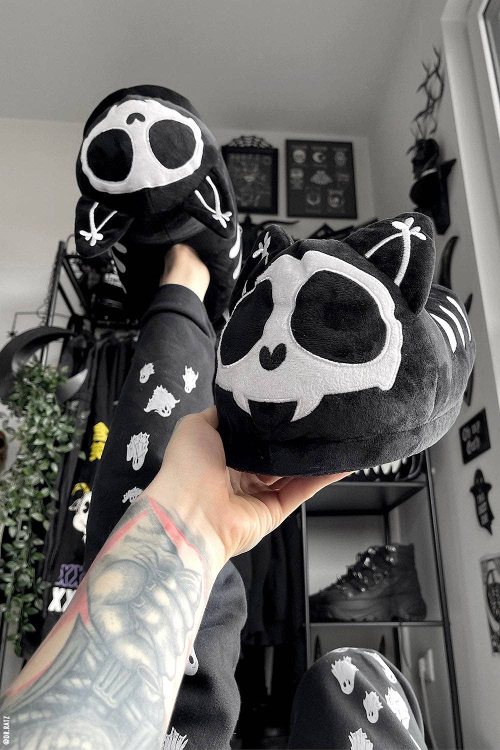 Kitten Cat Skeleton Goth Slippers Skelekitty Slippers Size Med/Large Clothing - Gothic & Alternative Gift - Haunted