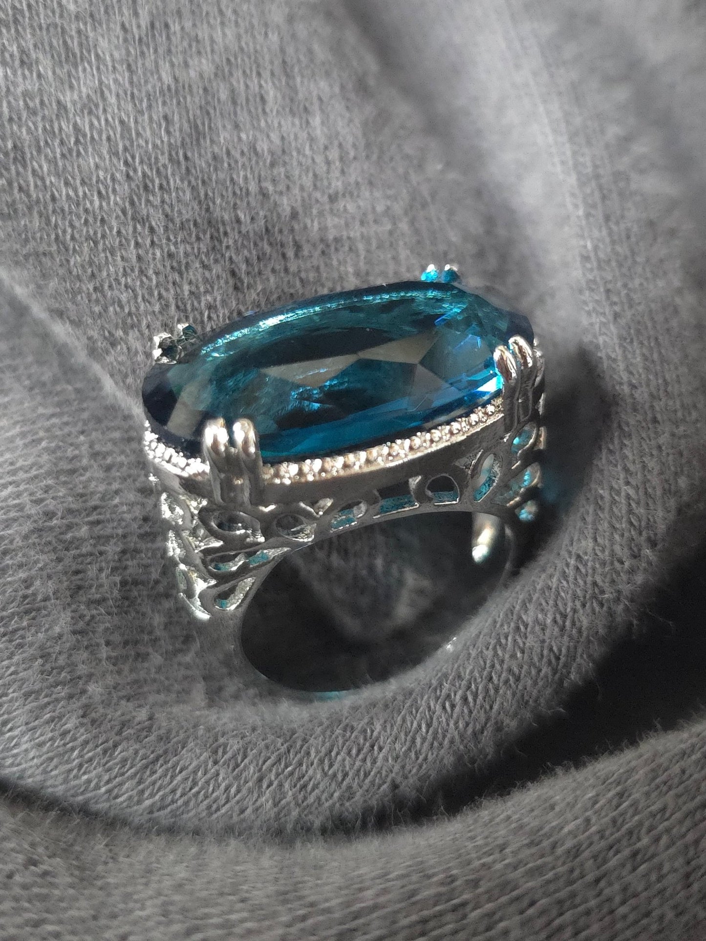 Large blue oval stone silver plated ring Jewelry - Gothic & Alternative Gift - Haunted