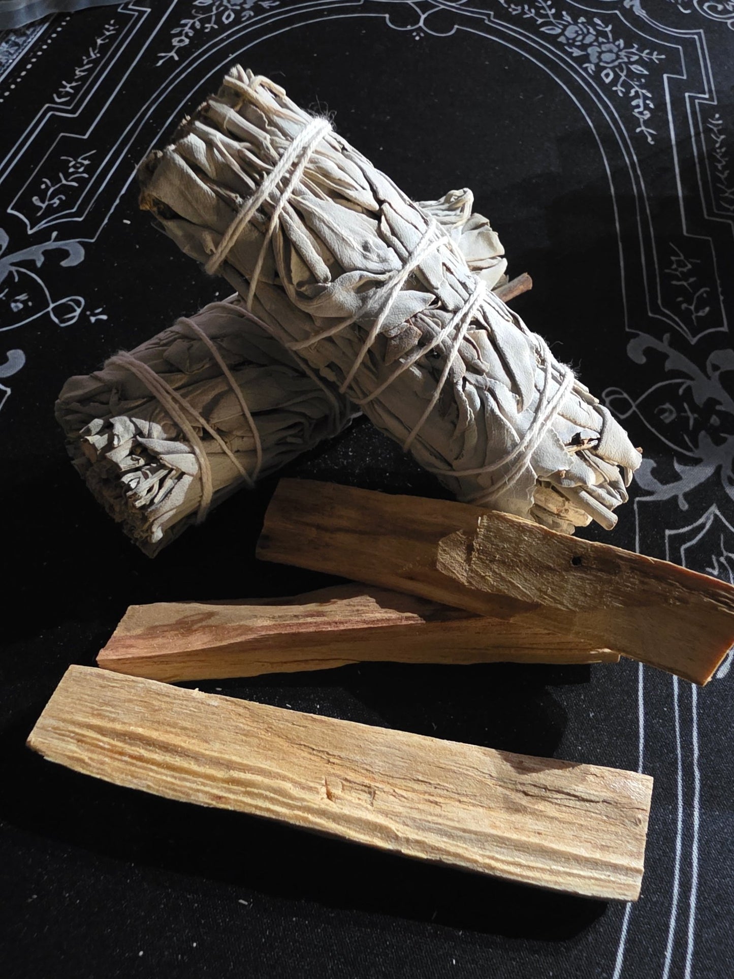 Sage and Palo santo bundle - Gothic & Alternative Gift - Haunted