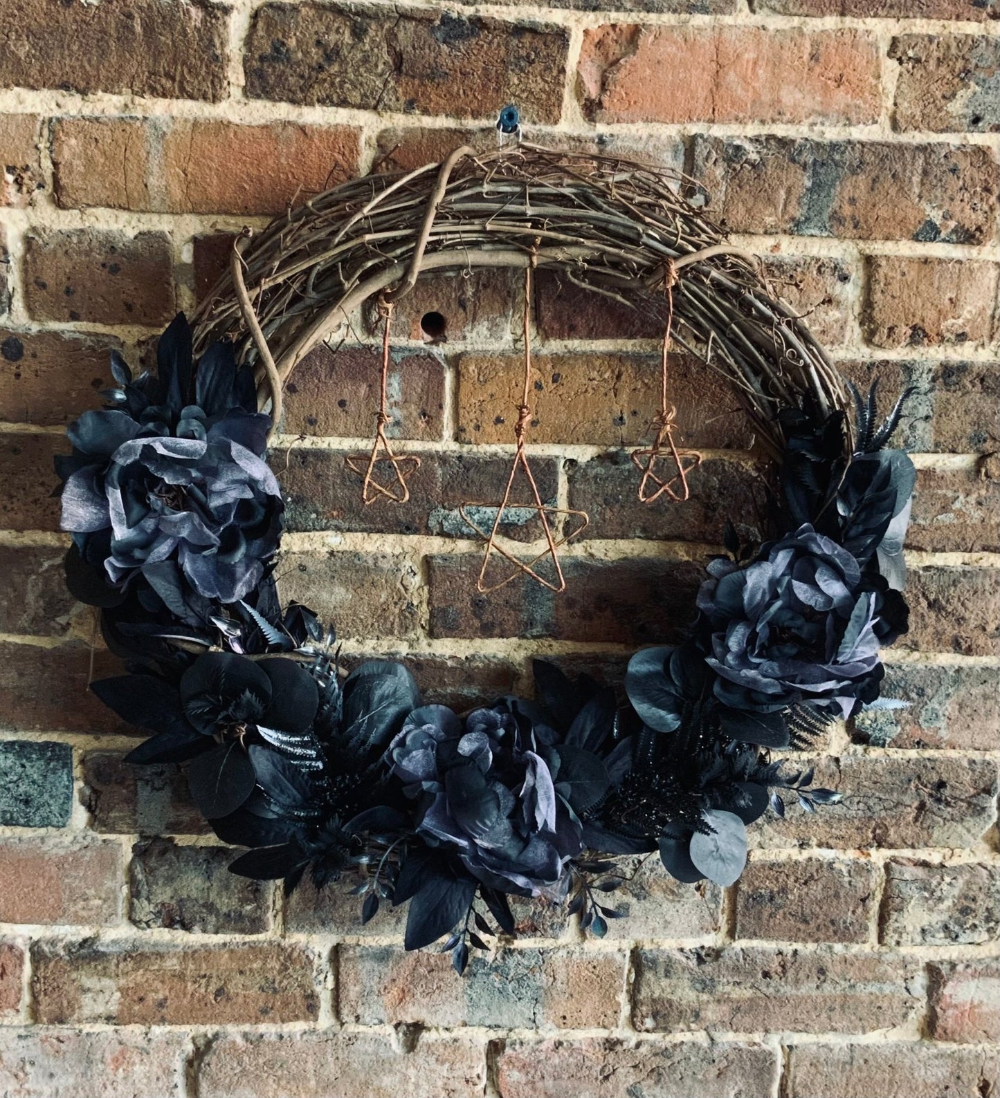 Triple Star wreath Wreaths - Gothic & Alternative Gift - Haunted