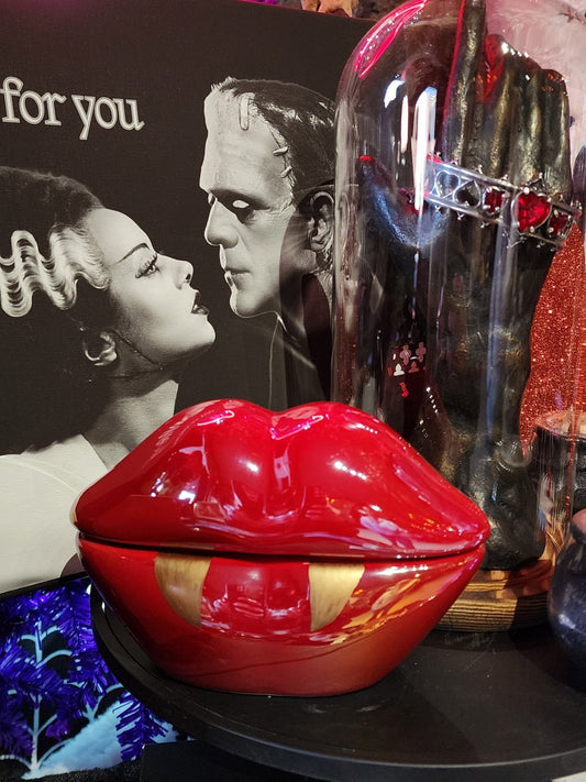 Vampire Bite Lips Candle POUTY LIPS - Perfect for Valentines Day Ruby Riot Glass Candle Candles - Gothic & Alternative Gift - Haunted