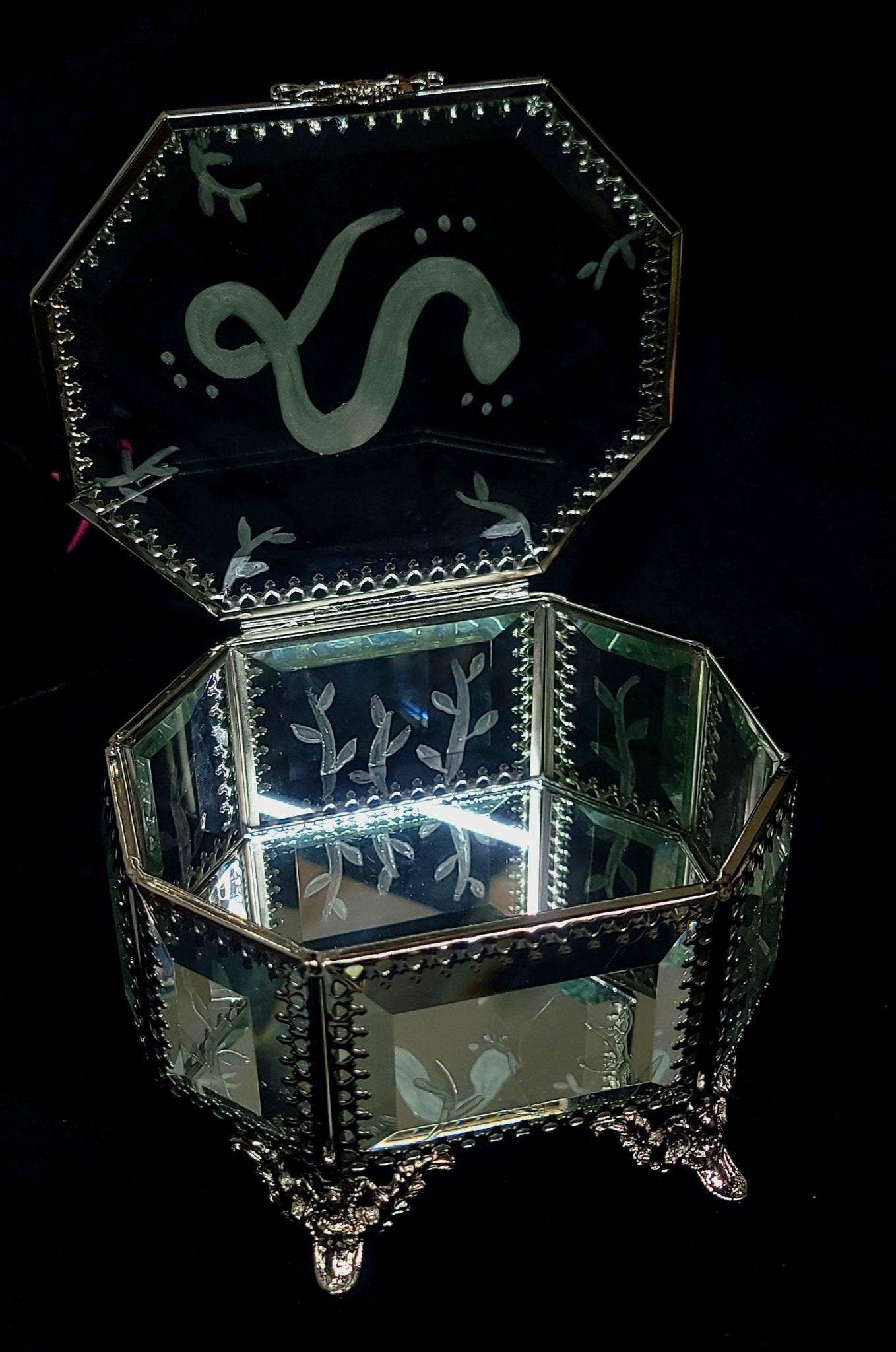 Witch's Glass trinket and jewelry box Witch Supplies - Gothic & Alternative Gift - Haunted